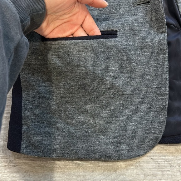 J. Crew Contrast Knit Colorblock Gray Navy Blazer size 8 - Picture 6 of 9